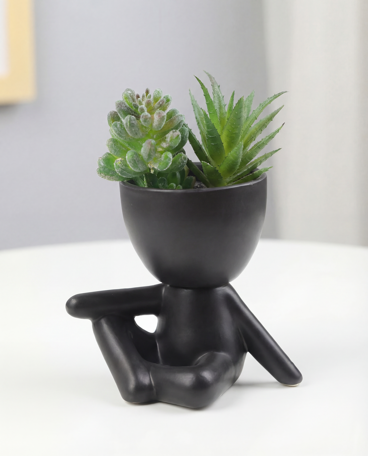Decoratieve Bloempot – Mensfiguur Design